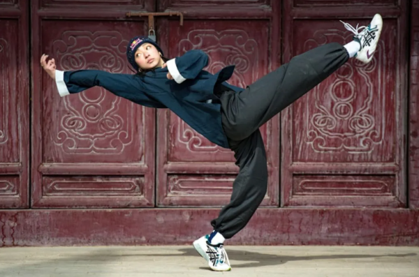 日本95後天才美少女8歲學舞，11歲奪冠！為了跳舞親自來中國學習醉拳