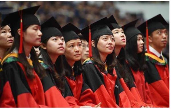 985高校排名大換血,哈工大意外跌入第三檔,清北穩坐首把交椅 985高校排名大換血,哈工大意外跌入第三檔,清北穩坐首把交椅