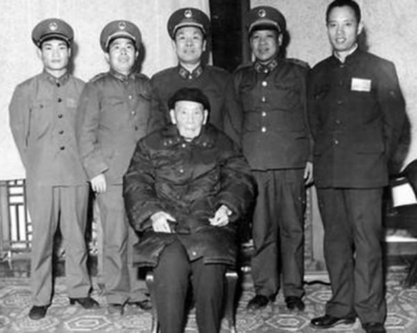 49年陶峙嶽在新疆通電起義，3位國軍將領堅決反對，他們結局如何