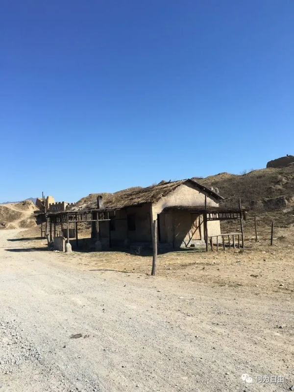 水淨沙黃霞滿天-官廳水庫&amp;彰縣影視城2日遊