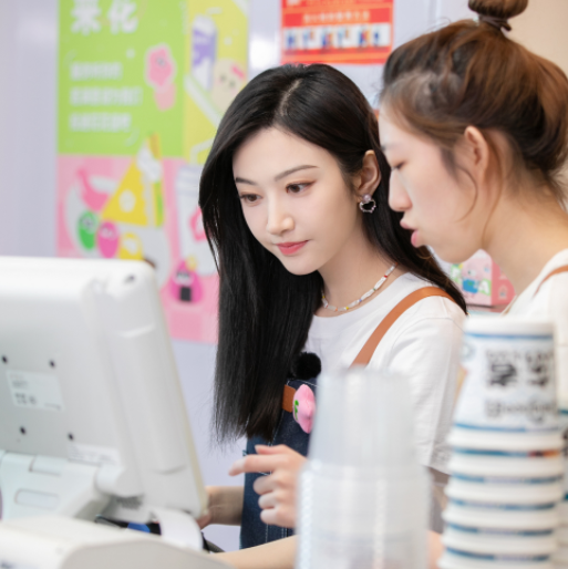 《嚮往的生活》破24億後，芒果再做經營綜藝，景甜辰亦儒好會整