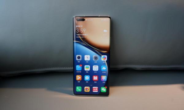 買旗艦機沒必要摳搜，目前這三部手機最值得考慮，用三五年不過時