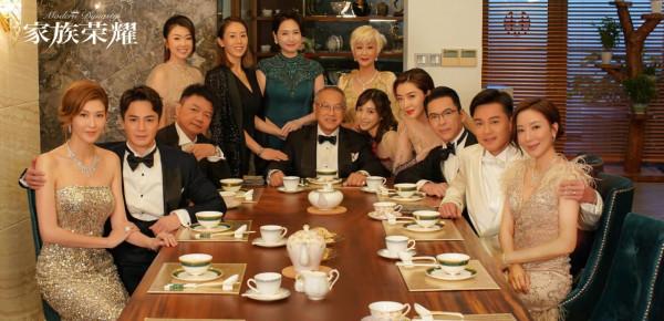 《家族榮耀》：多少年沒看豪門爭家產港劇？張智霖這次演壞人？