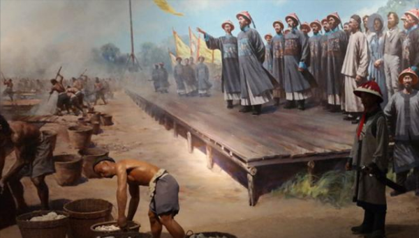 《南京條約》為何在英國的軍艦上籤訂，現場為什麼會有一隻狗？