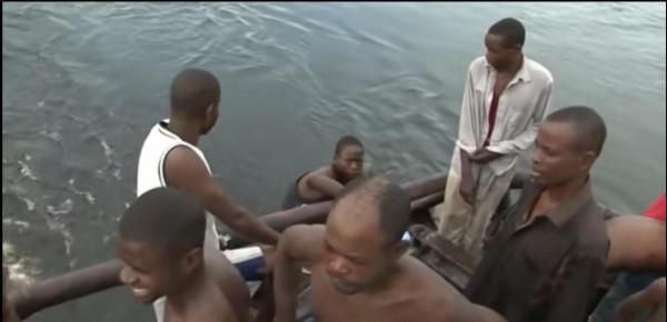 1700多人共用一個廁所,一瓶礦泉水135元,這艘貨船為何如此獨特 1700多人共用一個廁所,一瓶礦泉水135元,這艘貨船為何如此獨特