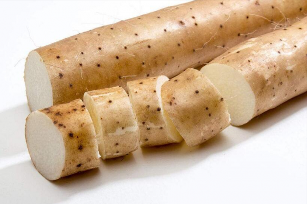 捲心菜可改善反胃酸的痛苦，這四種護胃食物吃起來