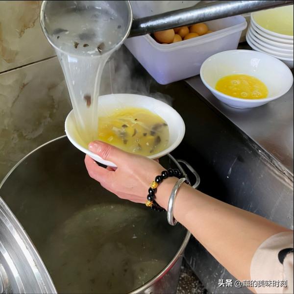 安徽淮南人最愛的早餐之一，一早上賣出上千張，老闆買了幾套房