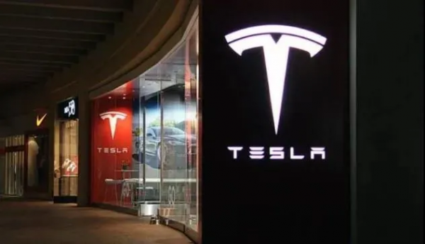 新逍客將率先搭1.3T發動機；新款朗逸官圖；國產特斯拉被曝減配