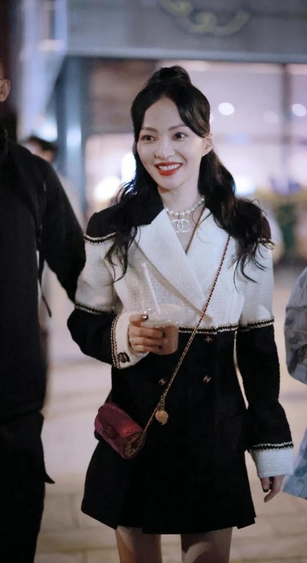 張韶涵直播下班