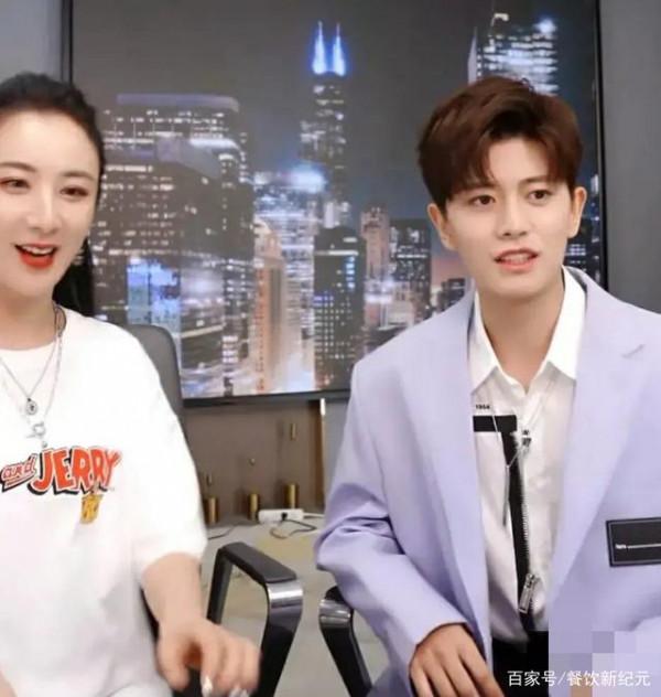 帶貨女王薇婭和任嘉倫，宋威龍，謝霆鋒等好友的親密合照