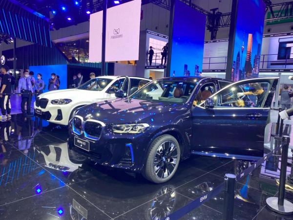 售價39.99萬元起,全新寶馬iX3上市 售價39.99萬元起,全新寶馬iX3上市