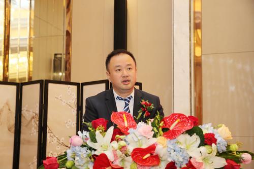 英科醫療劉方毅：從零到身價百億，“手套大王”的崛起之路