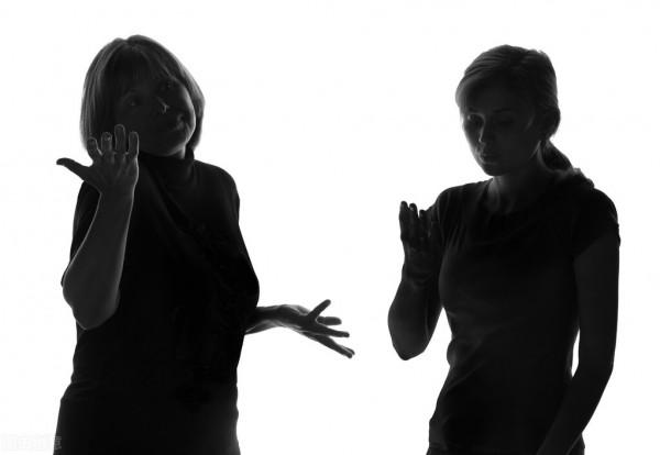 女士吵架，誘發心肌梗死！造影結果血管未堵塞，原來是心肌病