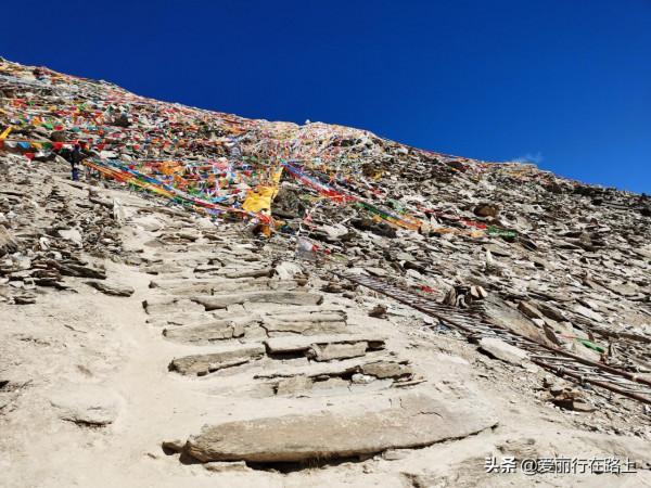 西藏拉姆拉措，傳說能看到人的前世來生
