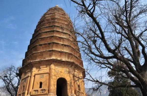中國現存最早的磚塔，歷經近1500年風雨仍巍然屹立，至今完好無損