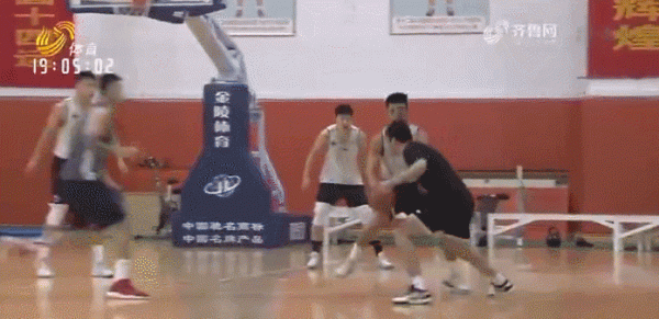 中國第一小前鋒回來啦!單場31分15板!他差點被CBA禁賽1年 中國第一小前鋒回來啦!單場31分15板!他差點被CBA禁賽1年