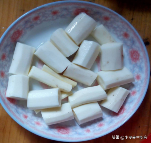 立冬後喝湯最養人,貴也要捨得,滋補又暖胃,廣東人經常喝 立冬後喝湯最養人,貴也要捨得,滋補又暖胃,廣東人經常喝