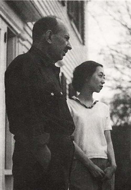 張愛玲離世前：留4奇怪遺囑，不讓人看遺體，她是預感到什麼了？