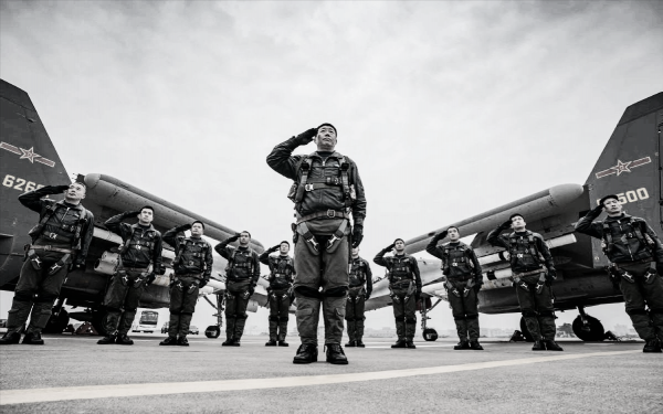 日本少佐被我軍俘虜，大膽提出要一把手槍，從此我軍多一個新軍種