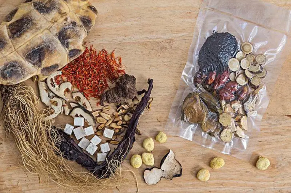 痤瘡總有?別怕,聽蔡春江教授如何中醫治療痤瘡 痤瘡總有?別怕,聽蔡春江教授如何中醫治療痤瘡