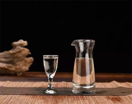 國內好喝不貴的3大&OpenCurlyDoubleQuote;裸瓶酒&rdquo;，都是純糧釀造，卻在超市無人問津