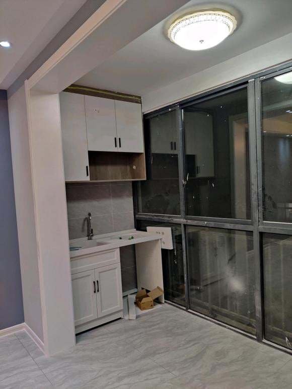 找裝修公司裝的，硬裝完成，全是從網上借鑑的，燈具是敗筆嗎？