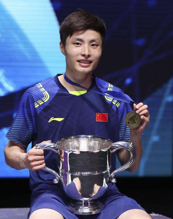 全運會石宇奇擊敗諶龍奪冠，他真的可以接過大旗了嗎？