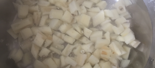 酸辣藕丁的做法,簡單爽口小菜,美味又養生 酸辣藕丁的做法,簡單爽口小菜,美味又養生