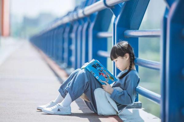 讓孩子愛上閱讀並不難,家長記住三個關鍵詞,孩子自然喜歡閱讀 讓孩子愛上閱讀並不難,家長記住三個關鍵詞,孩子自然喜歡閱讀