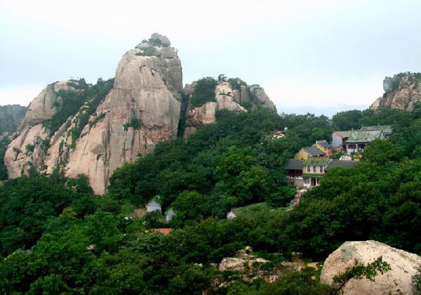 雲南一定要去的景區，色彩斑斕的山林，宛如置身仙境一般