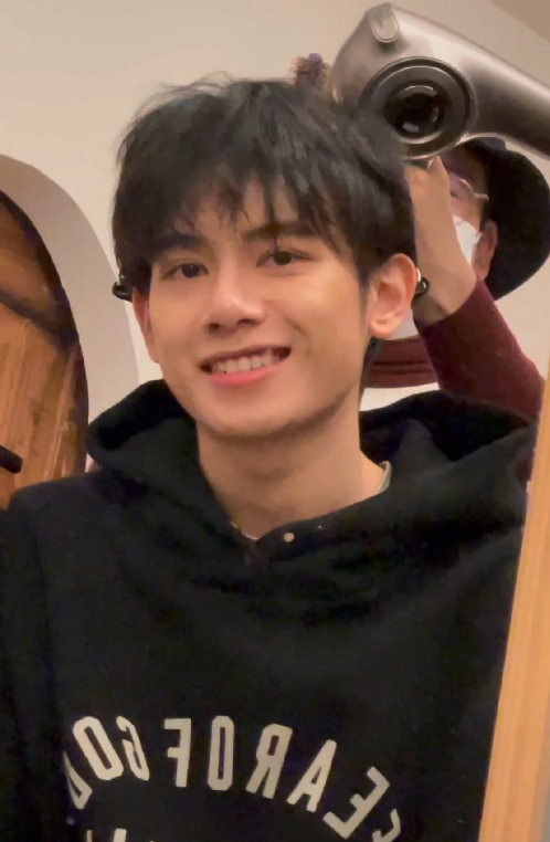 不墊鼻子、不動臉，個個都是原生態臉，這9位明星越看越招人喜歡