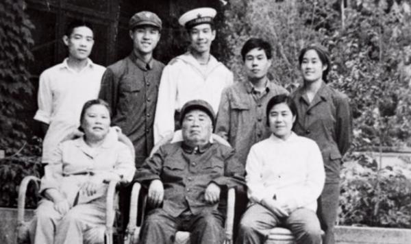 朱琦去世10天后，88歲的朱德才被告知，他哽咽道：你們這樣不對