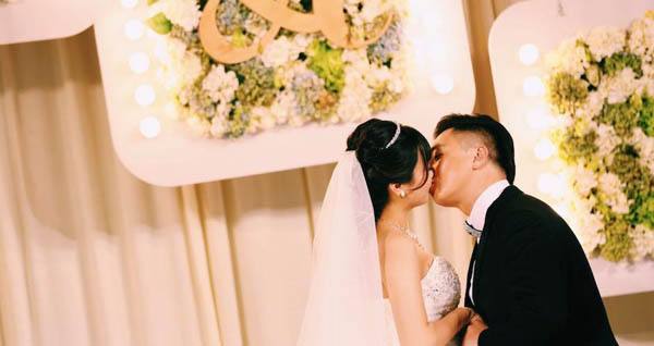 娃娃臉女神曹苑事業巔峰期嫁人，老公是同為演員的他，孩子四歲