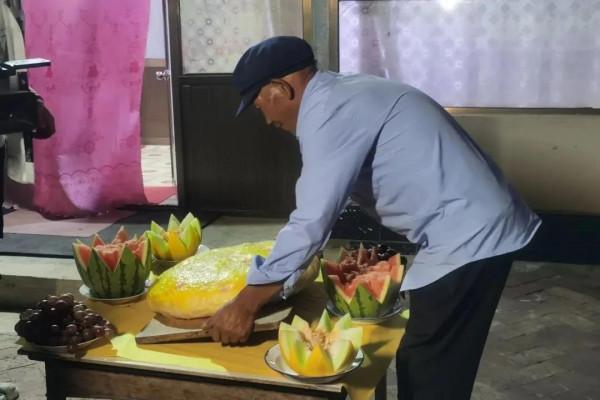 移民村裡那點兒事