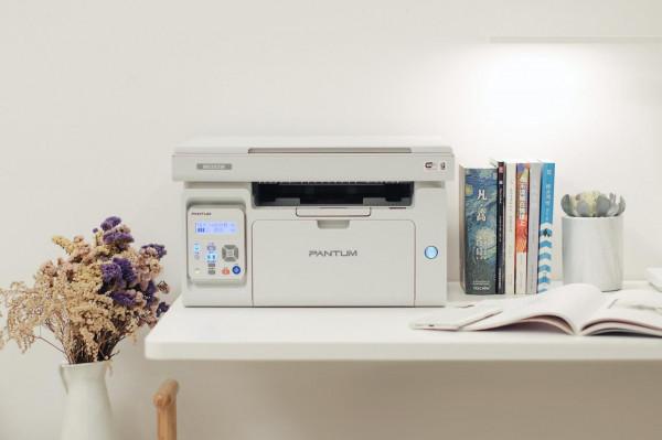 宅家辦公超強輔助：一機多用的奔圖M6202W印表機體驗