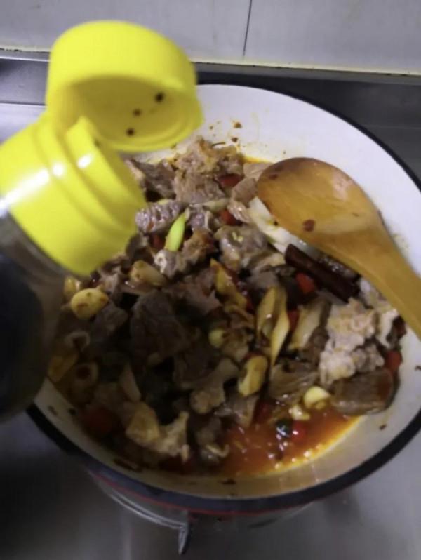 冬日必吃美食——酸菜燉牛肉