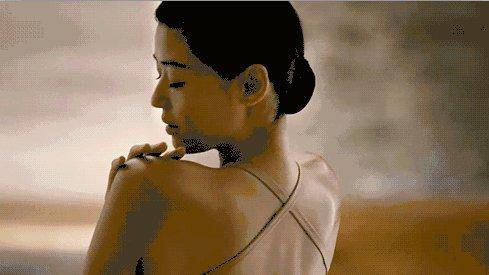 別再往衣服上噴香水了！教你這樣做，留香持久又護衣