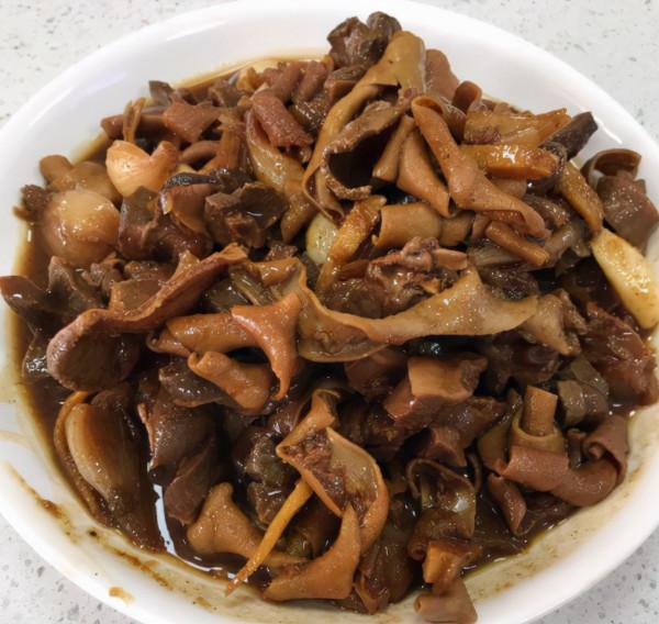 廣西這家20年老店賣傳統名菜，客人只為1道菜而來，每天要賣200只