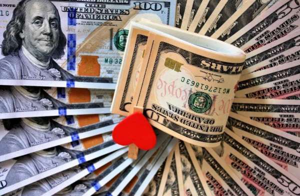 美元地位能維持多久?進博會的開展,為何能推動人民幣的國際化? 美元地位能維持多久?進博會的開展,為何能推動人民幣的國際化?