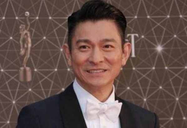 恭喜華仔！粉絲超過陳赫，成為全網第一人，曾三天圈粉4000萬