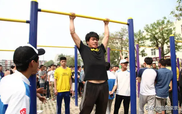 如何有效地防止孩子駝背?這些小技巧值得看一下 如何有效地防止孩子駝背?這些小技巧值得看一下