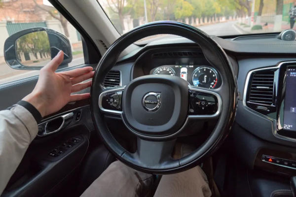 寶華韋健、空氣懸架，頂配二手XC90出類拔萃