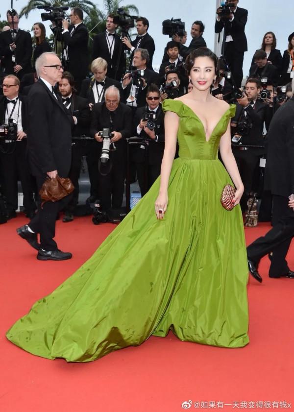 張雨綺紅毯秀 張雨綺紅毯秀