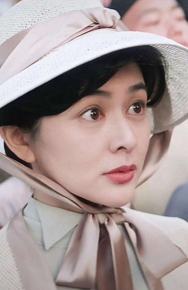 美女明星到中年：有的越來越&OpenCurlyDoubleQuote;油&rdquo;，還有一種是越長越&OpenCurlyDoubleQuote;兇&rdquo;