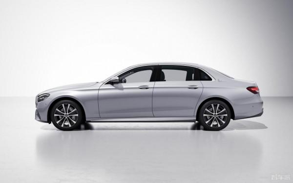 新款賓士E級PHEV上市 設計基本不變配飾微調52.19萬起 新款賓士E級PHEV上市 設計基本不變配飾微調52.19萬起