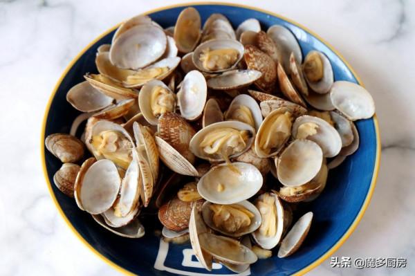 老公今天不加班，全職媽媽做了一大桌菜，花錢不多實惠又好吃