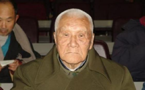 毛主席在延安遇刺,蔣澤民冒死擋下致命一擊,晚年享正軍級待遇 毛主席在延安遇刺,蔣澤民冒死擋下致命一擊,晚年享正軍級待遇