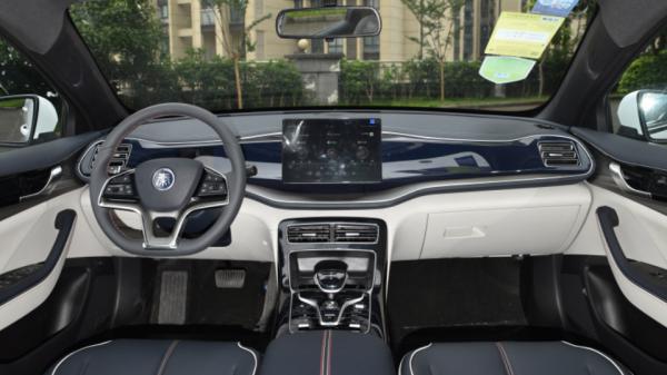 配置玩加減法,北京EU5 PLUS能贏秦PLUS嗎? 配置玩加減法,北京EU5 PLUS能贏秦PLUS嗎?