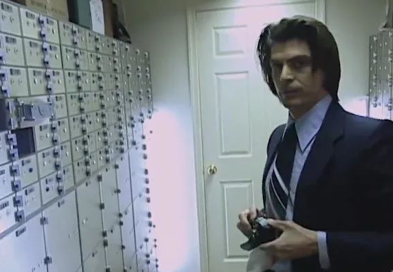 20世紀最“藝術劫案”，主謀庭審期間跳窗逃跑，6.4億不翼而飛