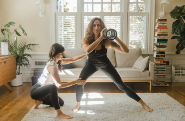 扔掉你的名牌運動鞋，你最好光腳鍛鍊